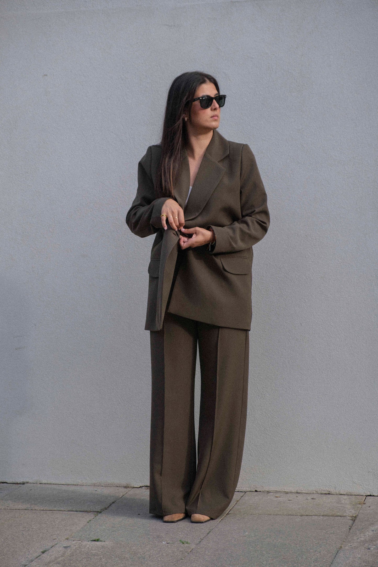 Anita- olive
